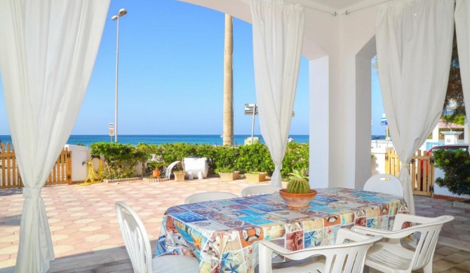 Villetta Maredorat Vista Mare by HDSalento