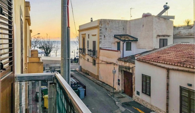 Awesome apartment in Torretta Granitola with 2 Bedrooms