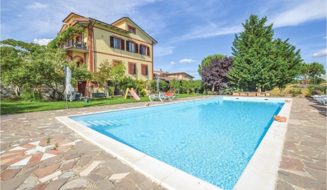 Awesome apartment in Torrita di Siena with Outdoor swimming pool, WiFi and 2 Bedrooms