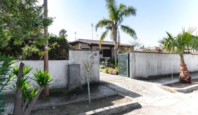 Villetta con giardino comoda per famiglie m198