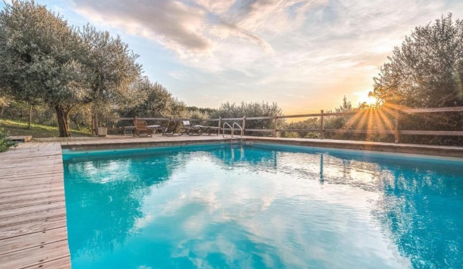 Delightful holiday home in Toscana with shared pool