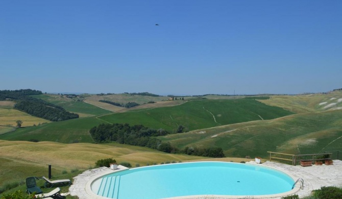 Holiday apartment with swimming pool, strade bianche, swimming pool, view