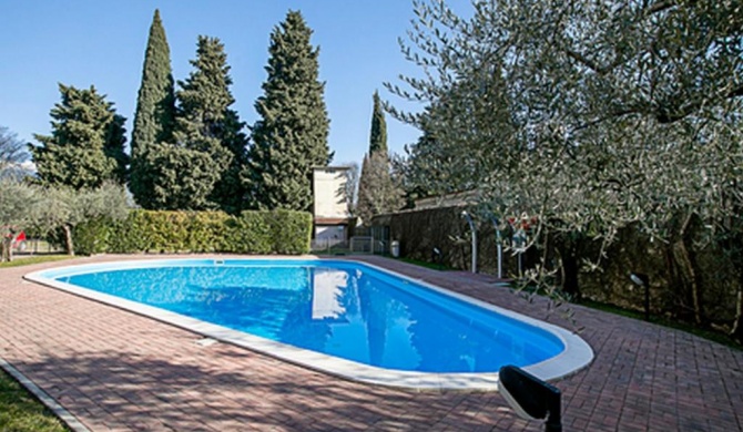 Borgo Degli Ulivi 800mt from lake