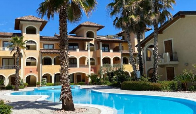 Fronte Lago Casa Vacanze