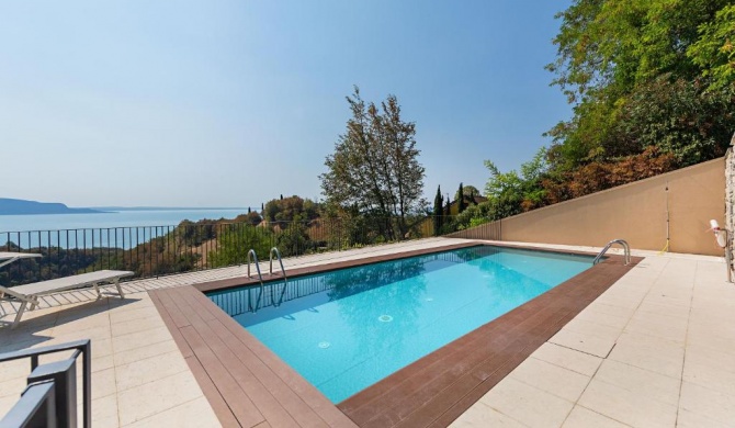 La Bouganville P1-1 Apartment by Wonderful Italy