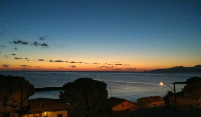 Splendido attico di fronte al mare