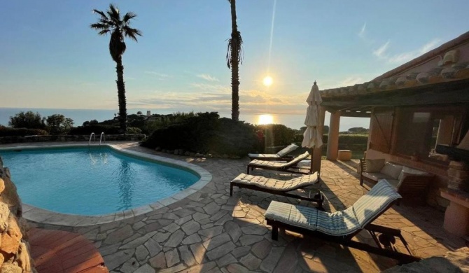 Villa with swimming pool and amazing view
