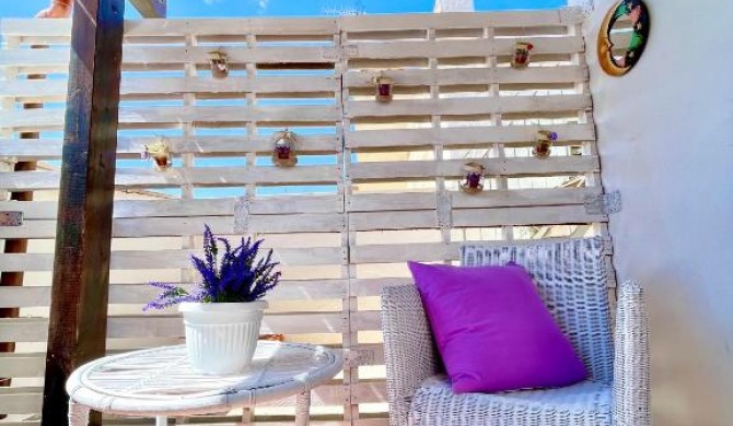 Piccolo Arco home, Alloggio incantevole con patio