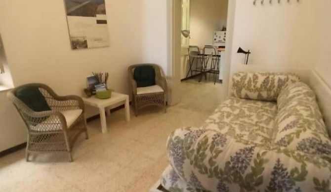 [**Behind the Cathedral**]No'nonno Apartment