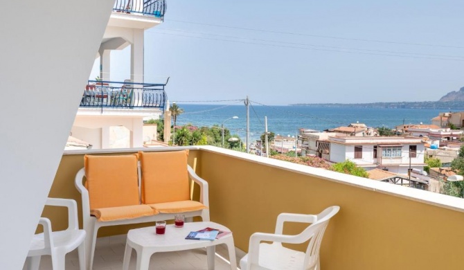 Casa Viola 1 piano 100 mt dal mare