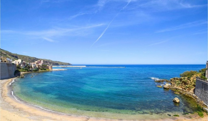 Stunning apartment in Trappeto with WiFi and 2 Bedrooms