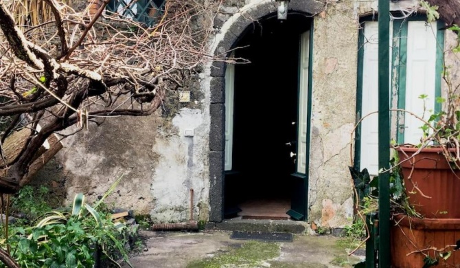 CASETTA ROMANTICA Tra Etna e mare