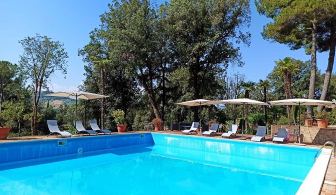 Graceful Apartment in Treia with Garden