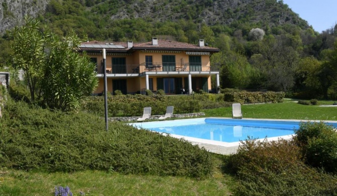 Apartment Gli Ulivi 4 - Tremezzina