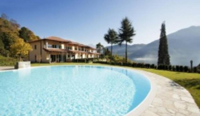 TREMEZZO RESIDENCE 5