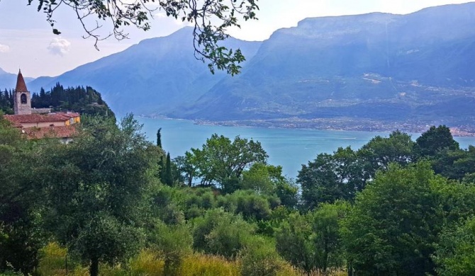 Villa Paradiso Pieve by Gardadomusmea
