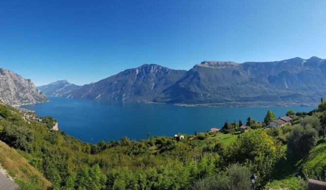 Villetta Vella Miralago by Garda Domus Mea
