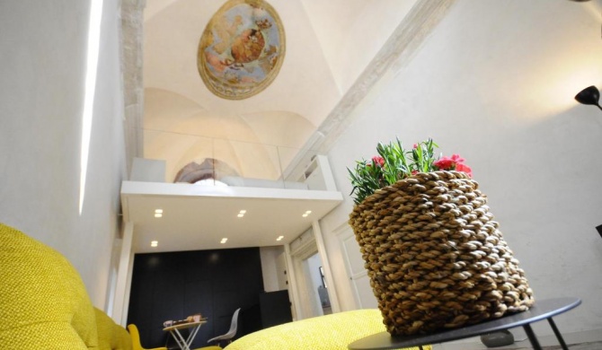 HOLLIDAY CHARMING HOME