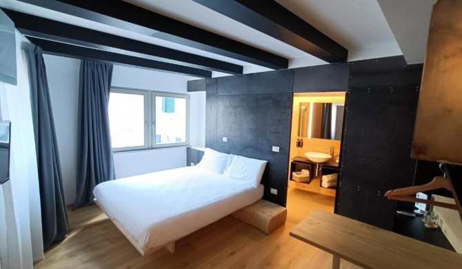 Le Meridiane Luxury Rooms In Trento