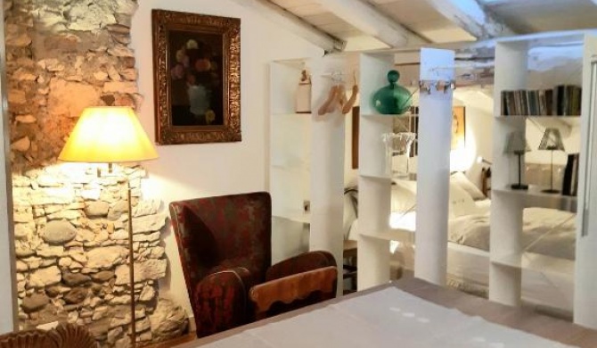 S. Trinità 18, Suites & Rooms