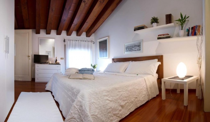 Apartment Deluxe Isola Di Mezzo