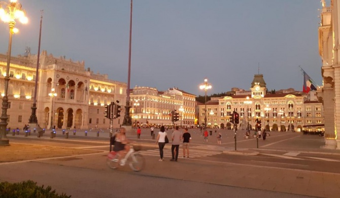 Aparthotel Piazza Grande Unità Italia