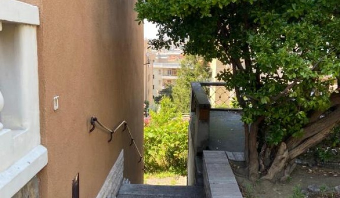 Casetta Bifamiliare vicino al centro