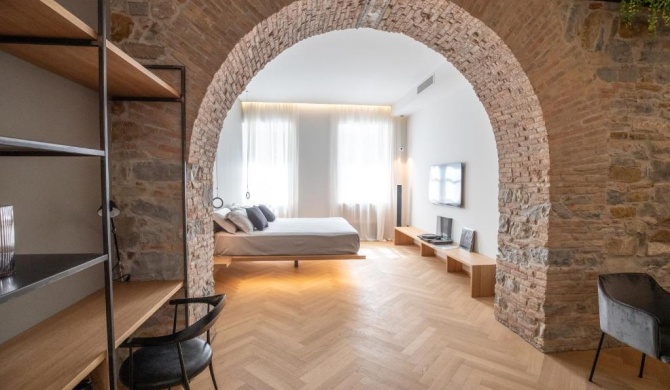 S1 Luxury Suites and Rooms