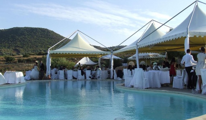 Hotel Ristorante La Tana Di Li Mazzoni