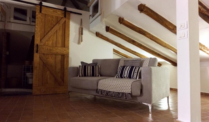 Adesis House