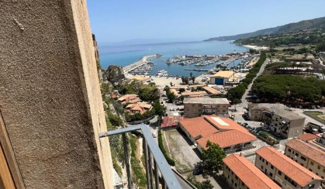 La Rupe Apartments Tropea