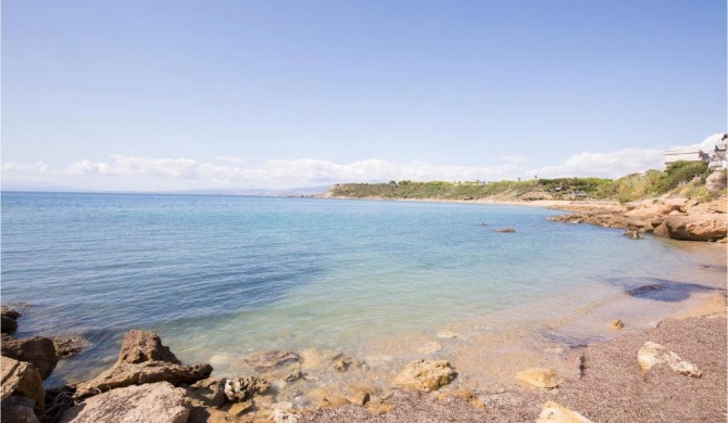Awesome apartment in Torre Melissa with 1 Bedrooms and WiFi