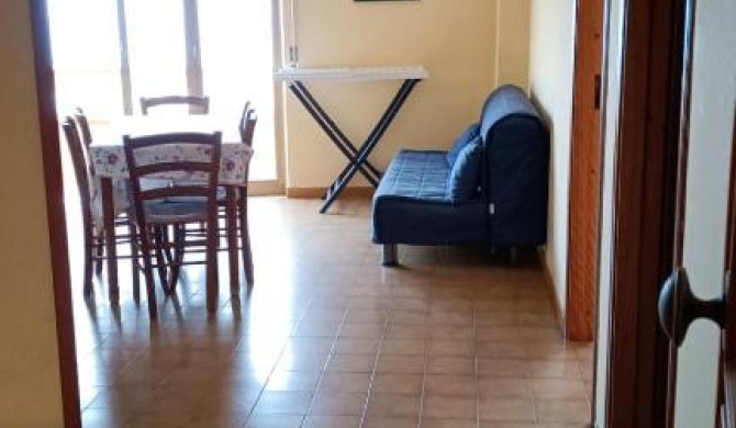 One bedroom appartement at Torre Melissa 10 m away from the beach with sea view balcony and wifi