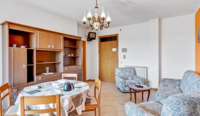 Elegant apartment with swimming pool and gym on Lake Trasimeno