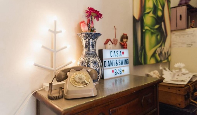 Casa Dani&Swing Bed&Books