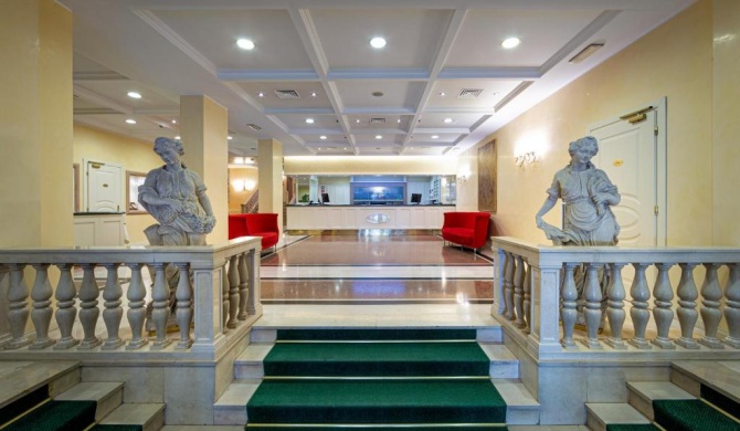 Ambassador Palace Hotel