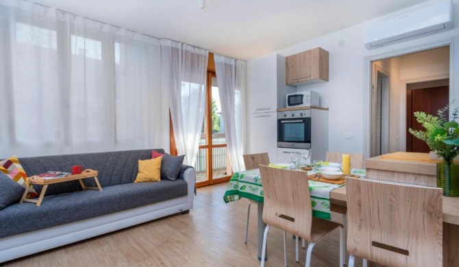 Elindra Hospital University Apartment