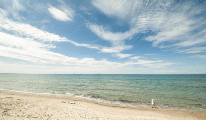 Beautiful apartment in Torre Pali with WiFi and 2 Bedrooms