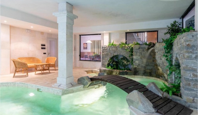 Stunning home in Umbertide with 6 Bedrooms, WiFi and Indoor swimming pool