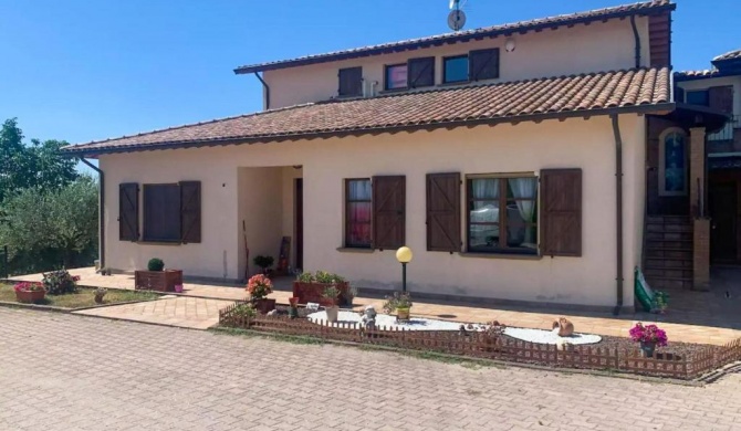 Inviting holiday home in Umbria with garden