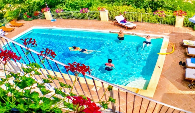 Spoleto Splashwhole Private Villagesleeps 20Discounted May June Sept Oct 3