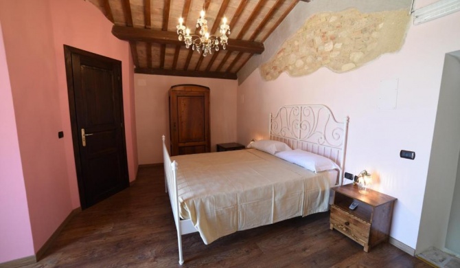 Agriturismo " La Valle degli Ulivi"