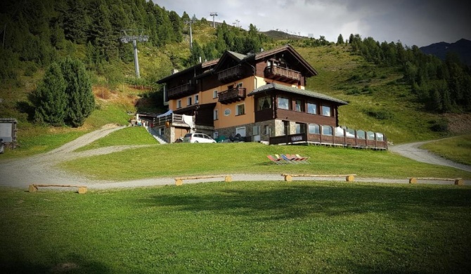 Chalet Dei Rododendri