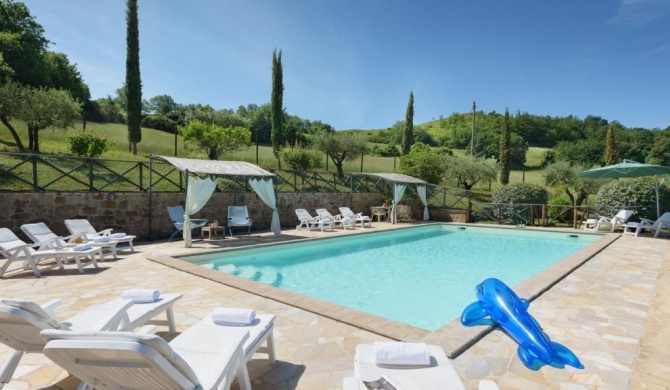 VAL DI MARCO 12, Emma Villas