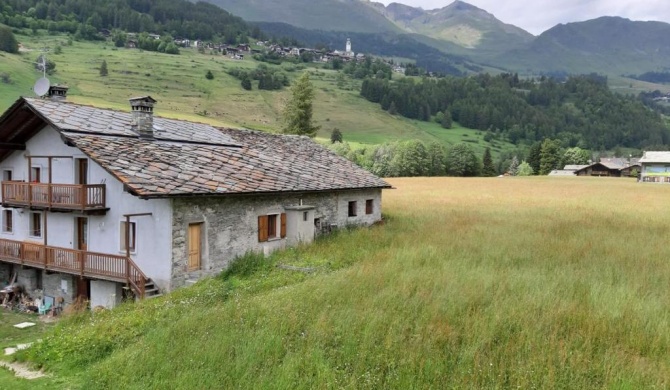 La Montagna Incantata - Appartamento Panoramico per 5 persone