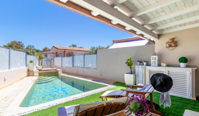 SUNSET BAY POOL VILLA SARDINIA private heated pool with whirlpool and counter-current swimming