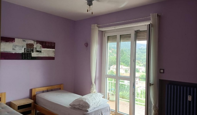 TORRE PELLICE Camera In Bilocale con bagno in comune