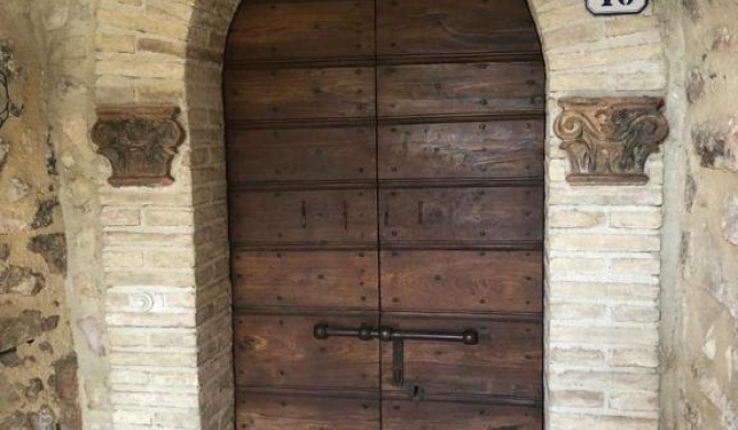 Beautiful residence, sleeps 6, a free breakfast