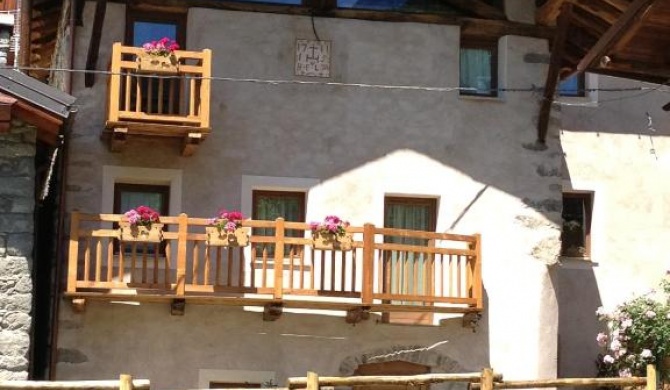 Le Petit Relais