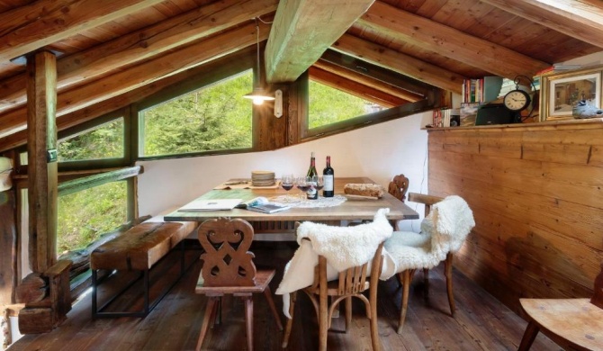 HelloChalet - Chalet da MiRo - Sunny terraces with stunning Matterhorn views, reachable on foot 200mt from car park
